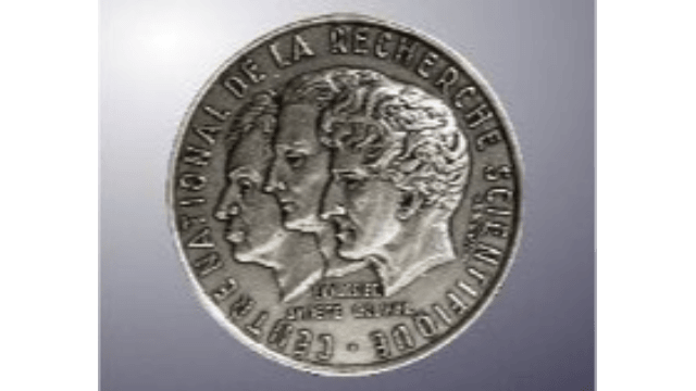 Antoine BROWAEYS du Laboratoire Charles Fabry a reçu la médaille d'argent du CNRS 2021